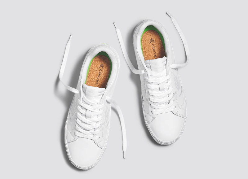 Sneakers Wanita Putih